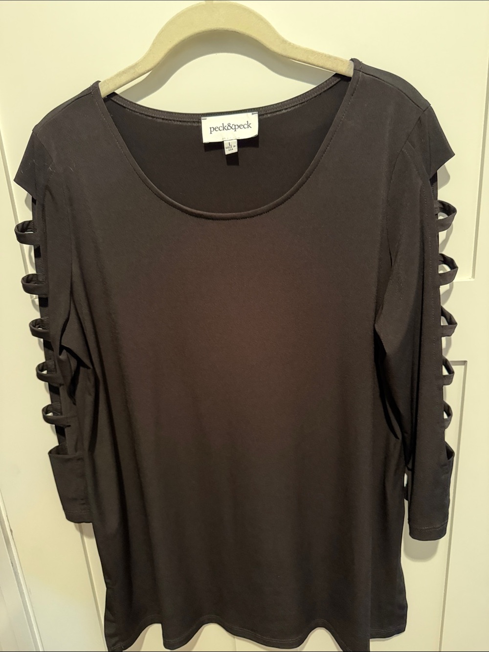 Peck & Peck Black Ladder-Sleeve Scoop Neck Top
